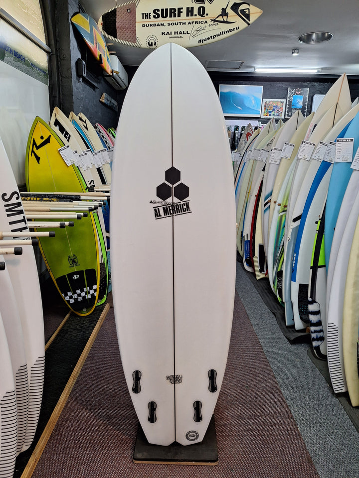 AL MERRICK PU BOBBY QUAD 5'9 x 20 7/8" x 2 11/16" = 35L