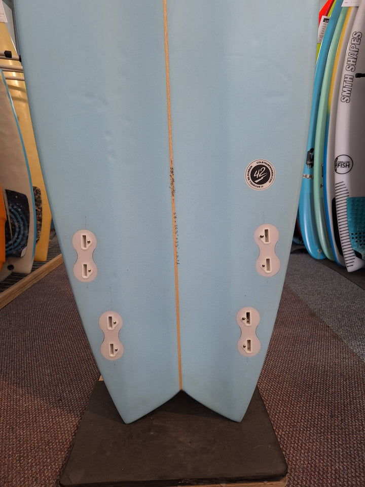 COLBY PU MOD FISH 5'8 X 20 1/2" X 2 1/2" = 31.7L