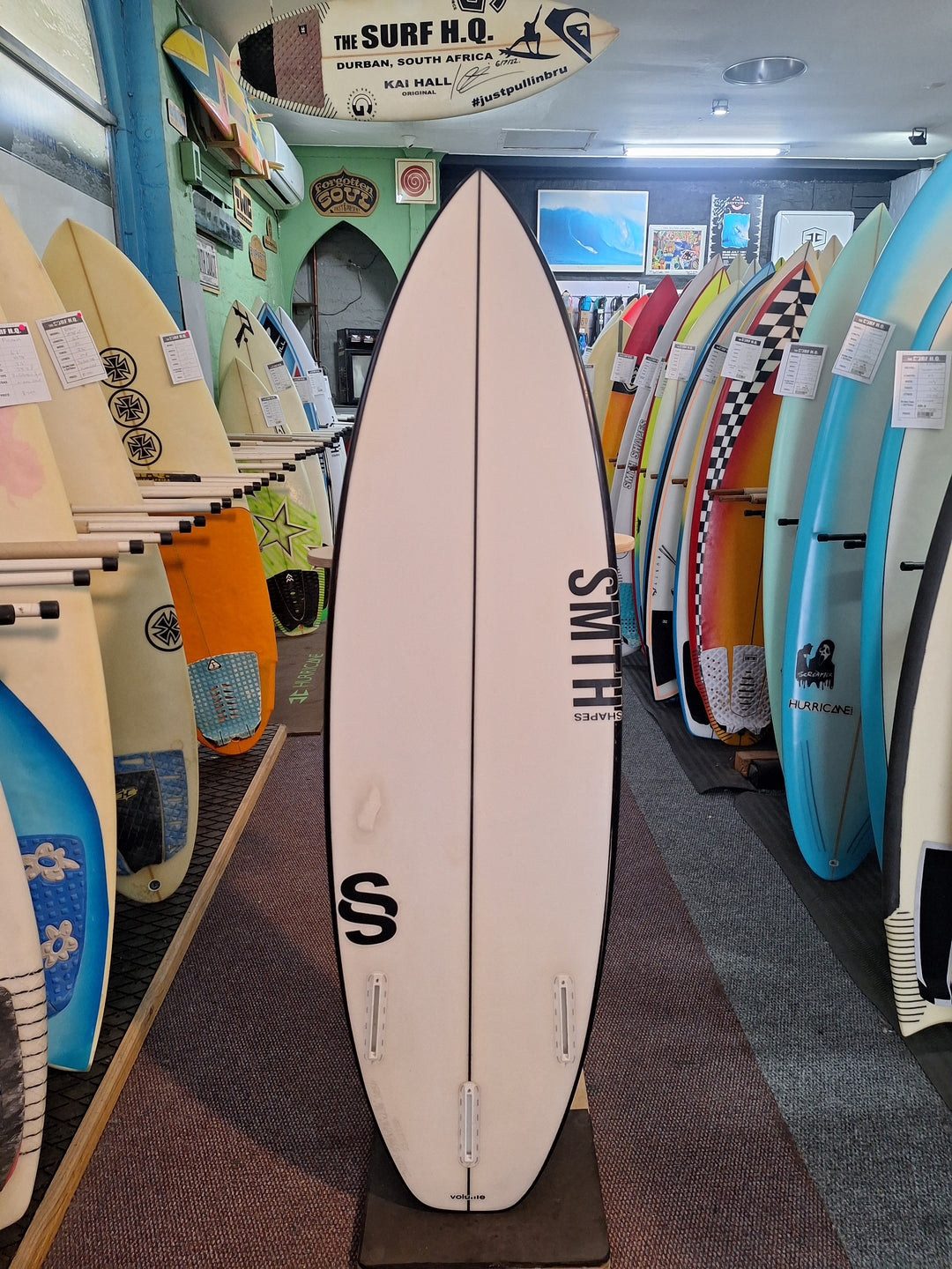 SMTH SHAPES PU VOLUME 5'3 1/2" X 17 1/4" X 2 3/16" = 20.5L