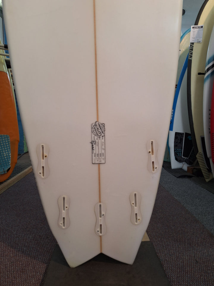 PYZEL PU ASTRO POP 7'0 X 22 3/4" X 3 1/4" = 57.50L