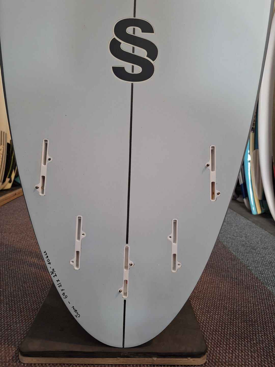 SMTH SHAPES PU HUMANOID 6'4 X 21" X 2 3/4" = 40.6L