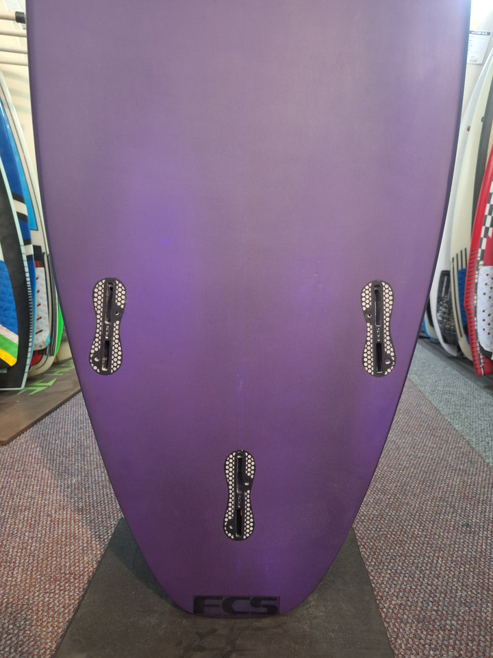 CHANNEL ISLANDS PU M FEB SHORTY 6'2 x 19 1/2" x 2 5/8" = 32.7L