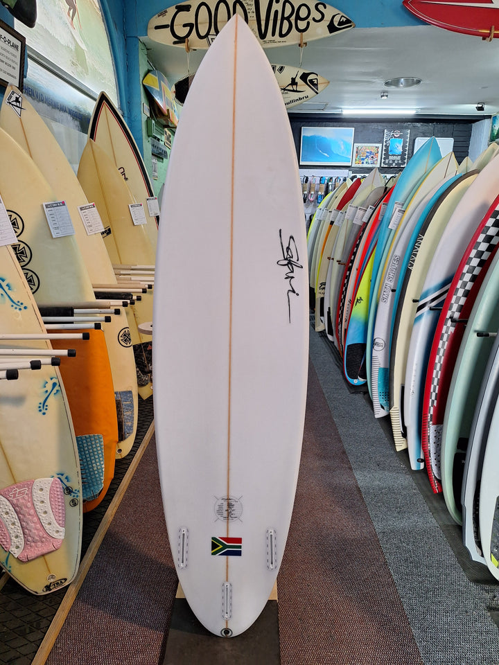 SAFARI PU GEO 2 6'6 X 18 5/8" X 2 1/4" = 29.3L