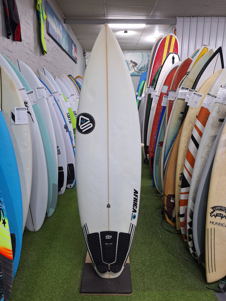 AFRICA SURFBOARDS PU FIFTY-FIFTY 6'0 X 19 9/16" X 2 3/8" = 33.2L