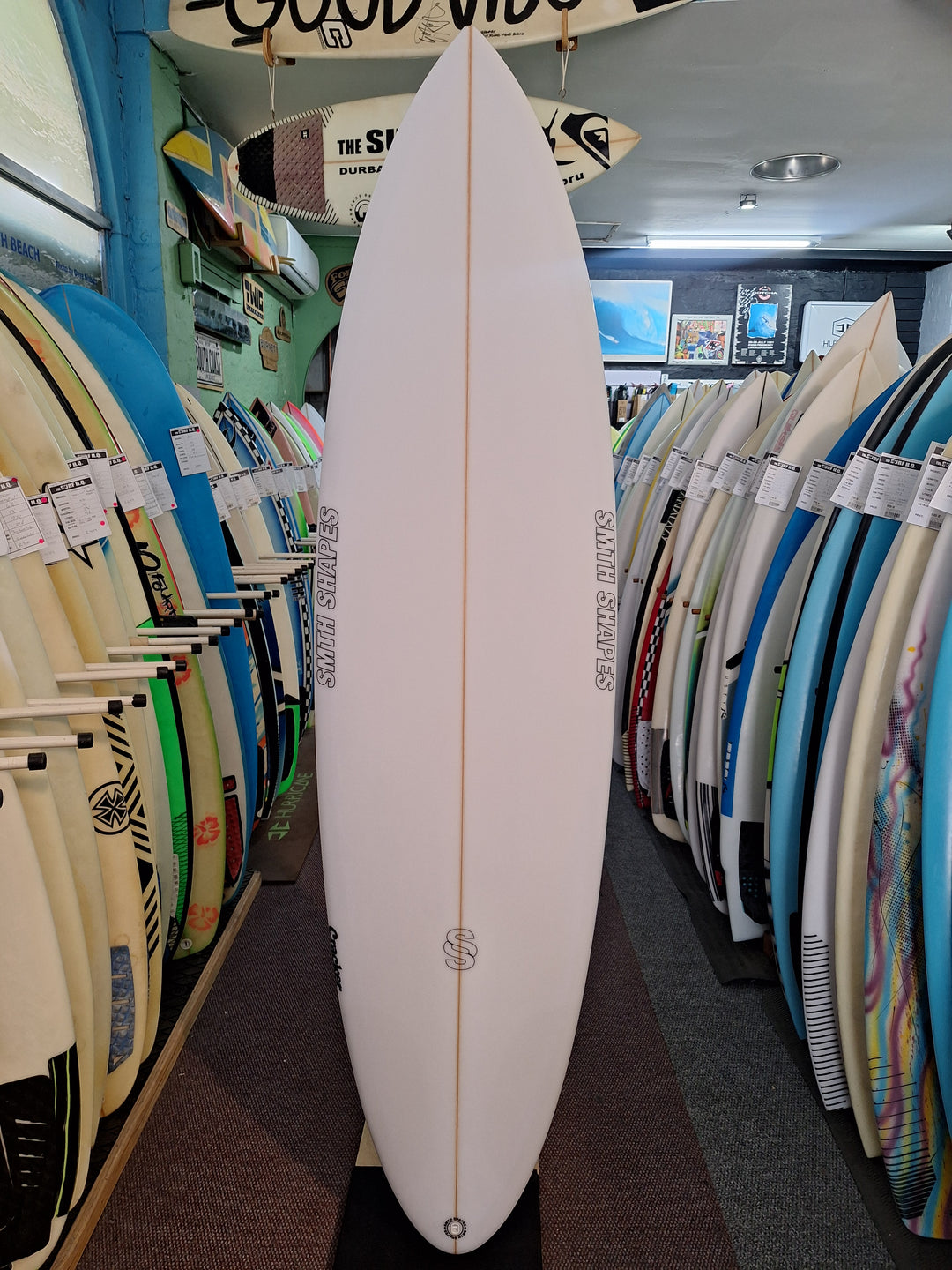 SMITH SHAPER CRACKER MID-LENGTH 6'10 X 21 1/2" X 2 3/4" = 46.2l