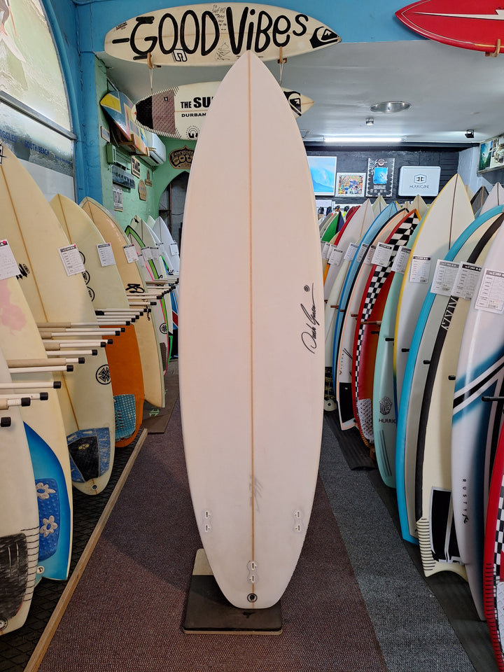 DEREK GIRVEN PU 7'4 X 22 1/4" X 2 7/8" = 49.7L