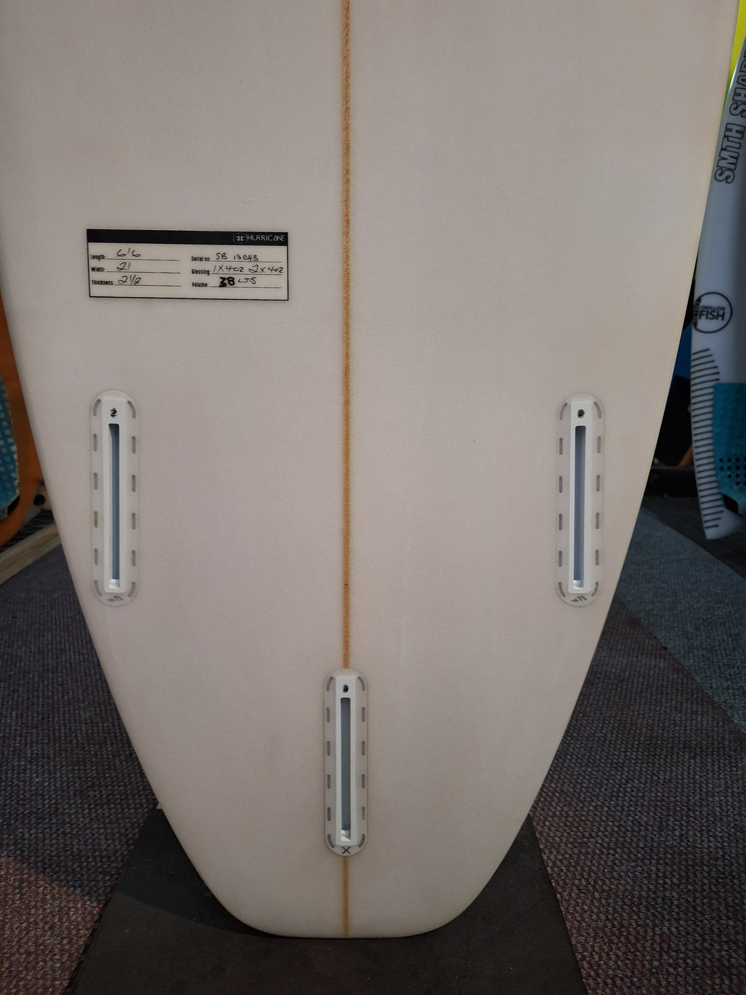 HURRICANE PU HYBRID 6'6 x 21" x 2 1/2" = 38L
