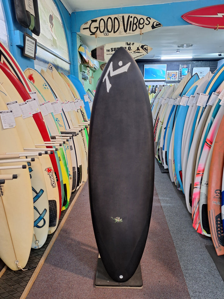 RUSTY EPOXY GRIFFIN 5'8 X 19.5" X 2.54" = 31.5L