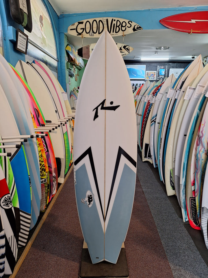 RUSTY PU HUSTLER 5'10 X 20" X 2.28" = 29.78L