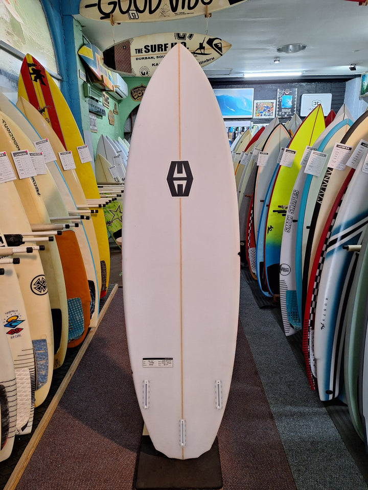 HURRICANE PU DARK NIGHT 6'0 x 19 3/8 x 2 1/2 = 31L