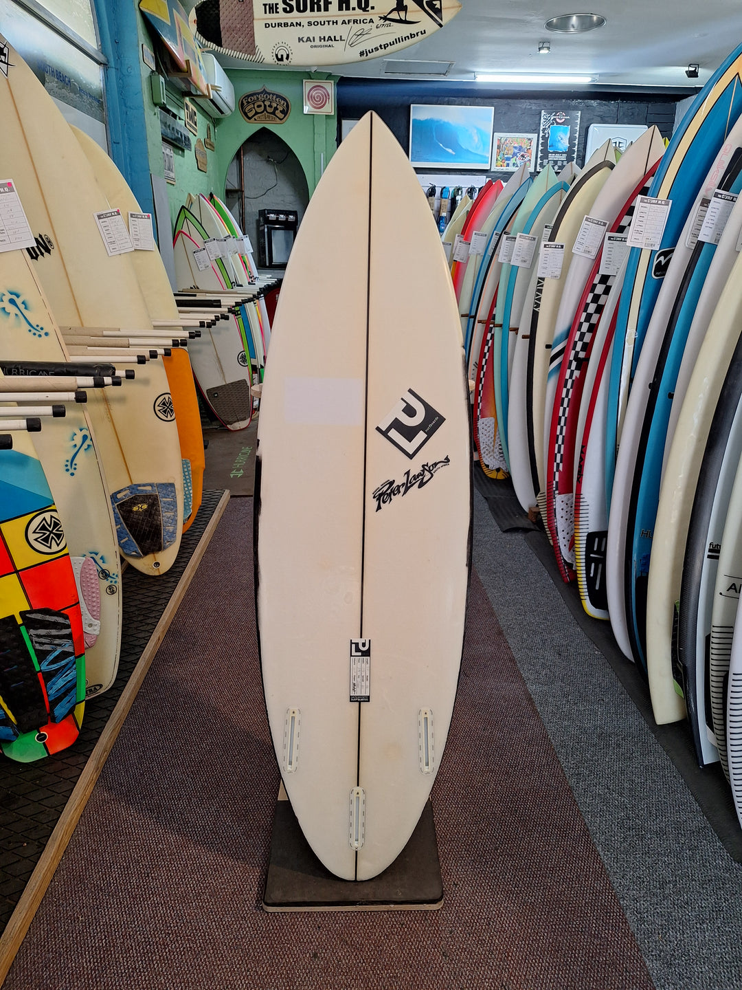 PETER LAWSON PU F22 5'2 x 17 1/8" x 2 1/8" = 20.10L