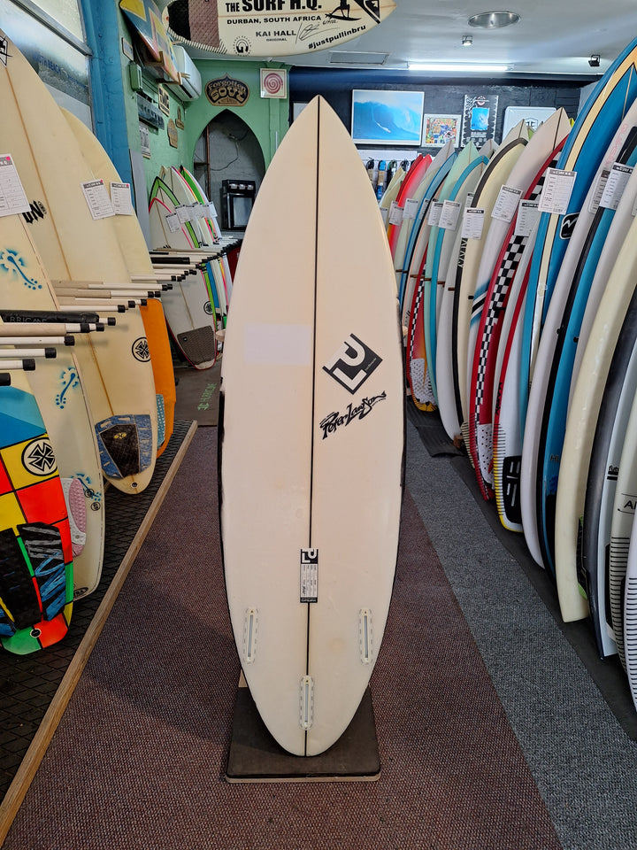 PETER LAWSON PU F22 5'2 x 17 1/8" x 2 1/8" = 20.10L