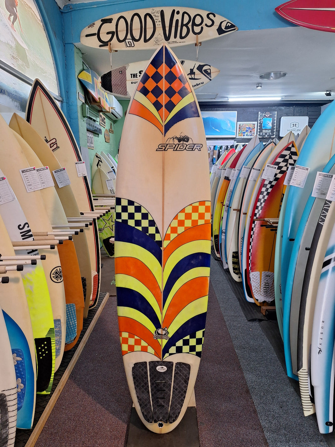 SPIDER PU SUPER BOMB 6'6 X 20 1/4"X 2 3/4" = 40.5L
