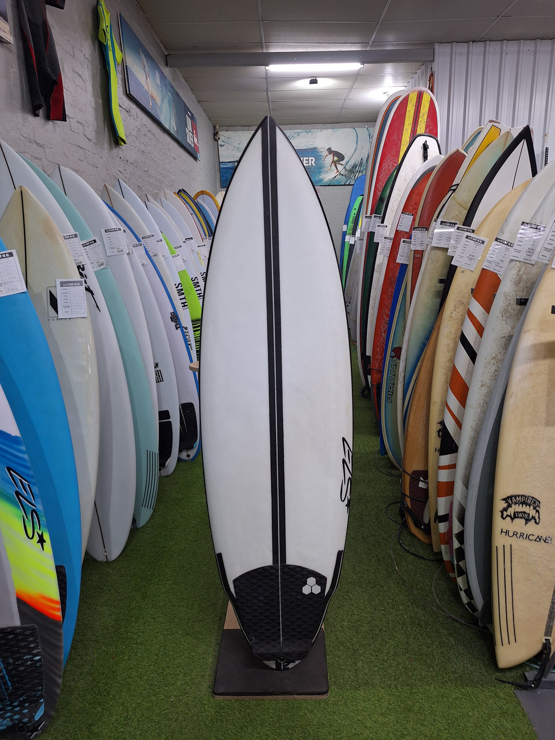 ELS EPOXY BROS TWIN 5'9 X 21.50" X 2.4" = 33.3L