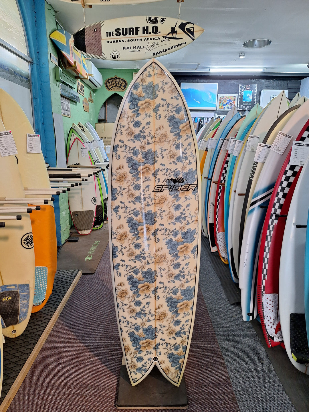 SPIDER PU 70S FISH 5'8 X 20" X 2 1/2' = 33.2L