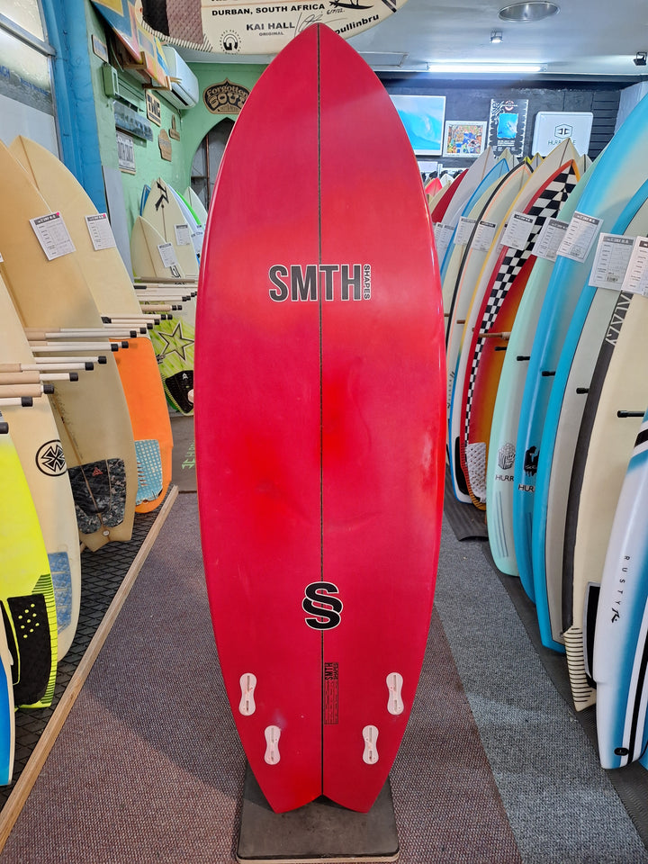 SMTH SHAPES PU COSMIC FISH 5'10 X 21" X 2 11/16" = 34L
