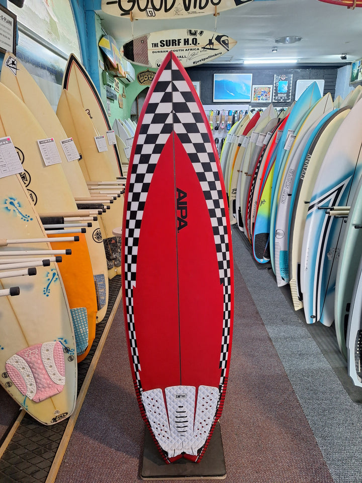 AIPA PU DARK TWIN 5'8 X 19 1/4" X 2 5/8" = 29.01L