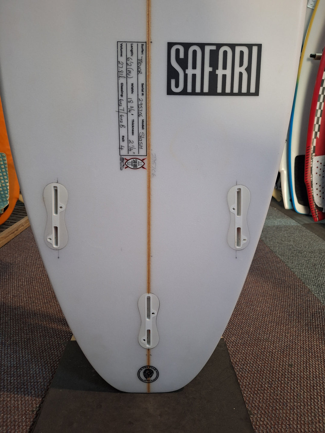 SPIDER PU 6'2 X 18 3/4" X 2 1/4" = 27.81L