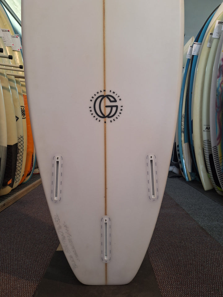 G-FORCE PU HOLY MOLY 5'11 X 19 5/16" X 2 11/16" = 32L