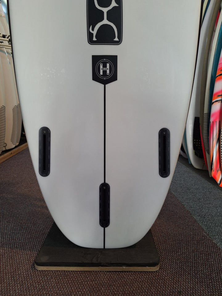 FIREWIRE EPS MACHADOCADO 5'6 x 20 7/8" x 2 9/16" = 32.3L