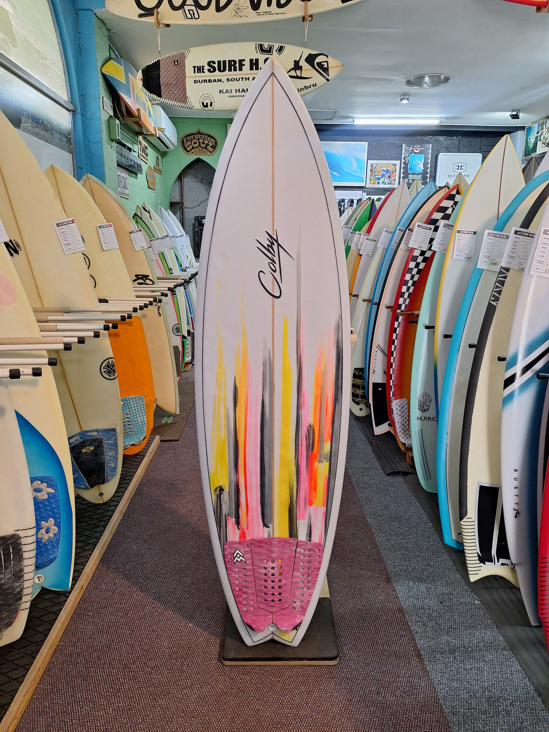 COLBY PU THIN LIZZY 5'10 X 19 1/2' X 2 1/2" = 32L