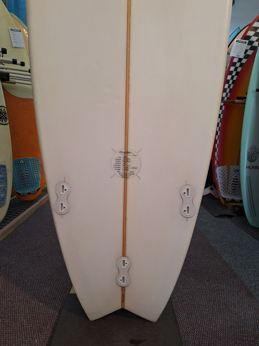 SPIDER PU BIG FISH 7'8 X 23" X 3" = 60.05L