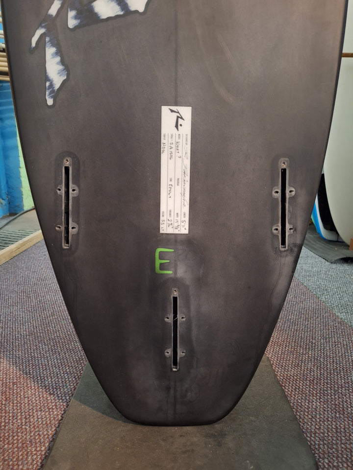 RUSTY EPOXY WHAT 5'11 X 19 3/8" X 2 11/16" = 33L