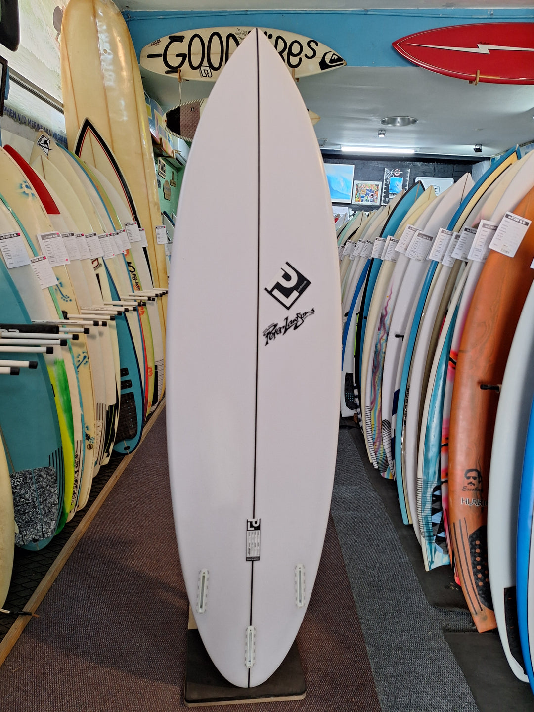 PETER LAWSON PU BOEING 6'6 X 20" X 2 7/8" = 37.5L